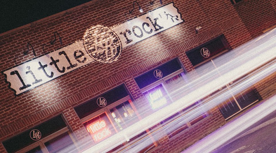 As Seen in Columbus: Chris Carrabba (Dashboard Confessional) hanging at Little Rock