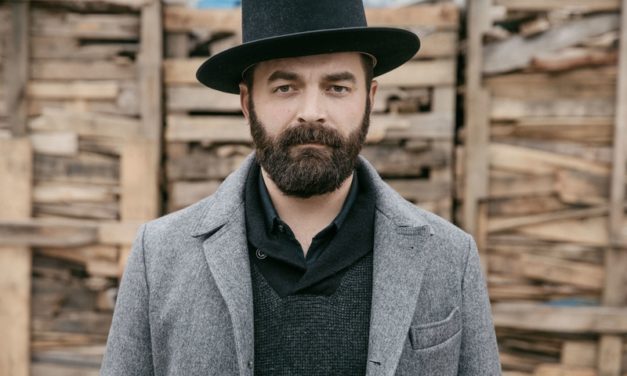 Interview: Drew Holcomb