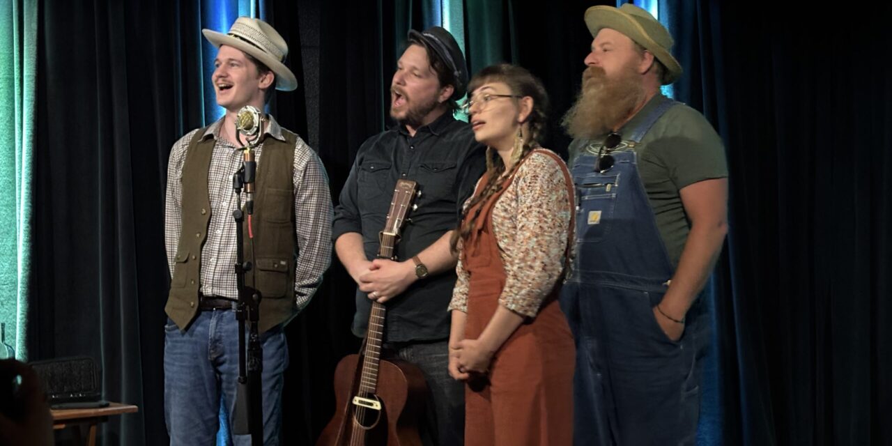 Jordan Smart, Willy Tea Taylor and Jodi Jones concert a full-fledged family reunion